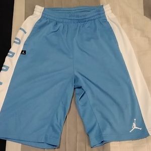 Jordan boys XL basketball shorts